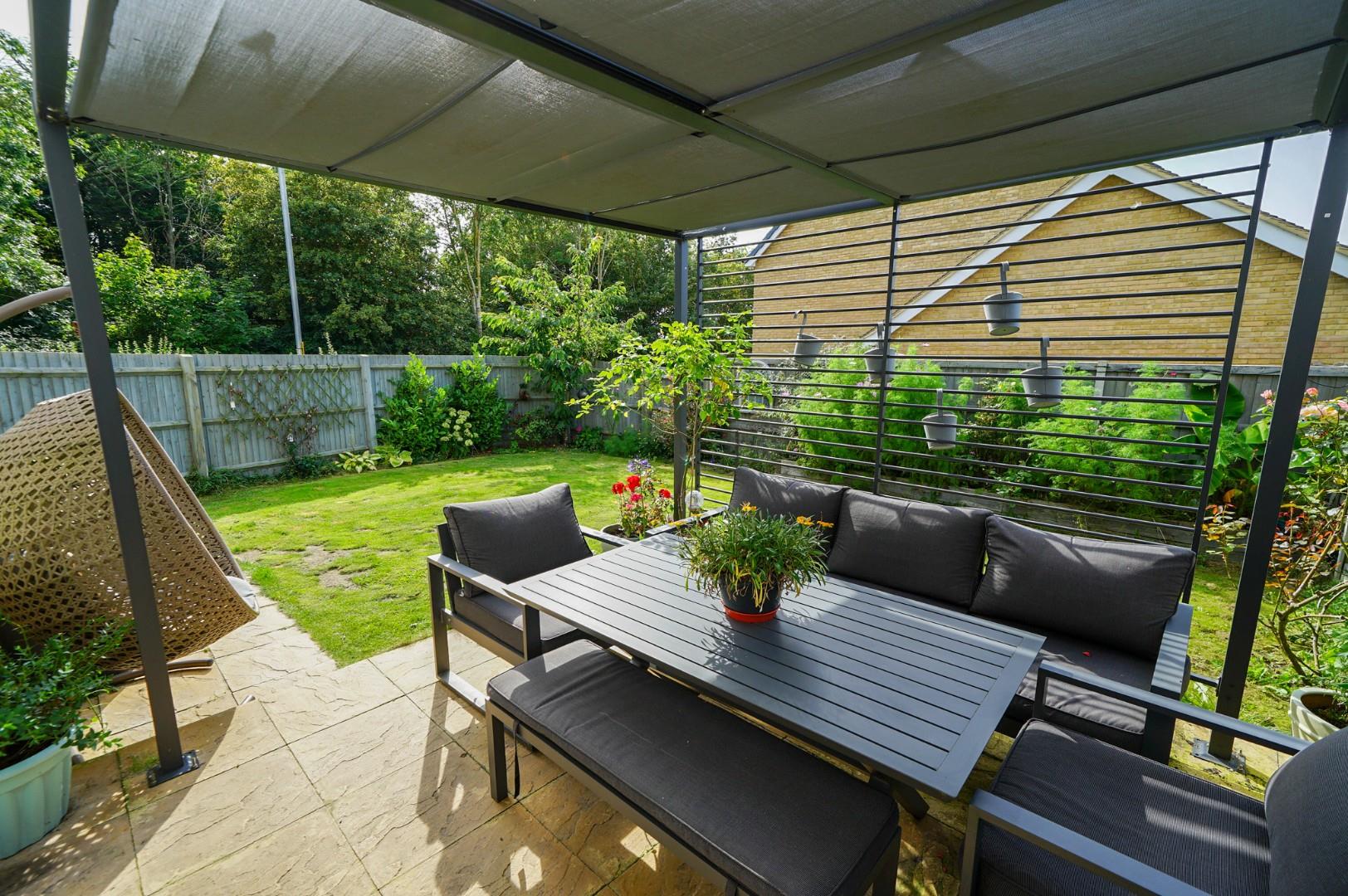 Liddell Way, Leighton Buzzard Quarters Estate Agents